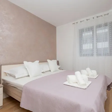 Appartement 18 Makarska